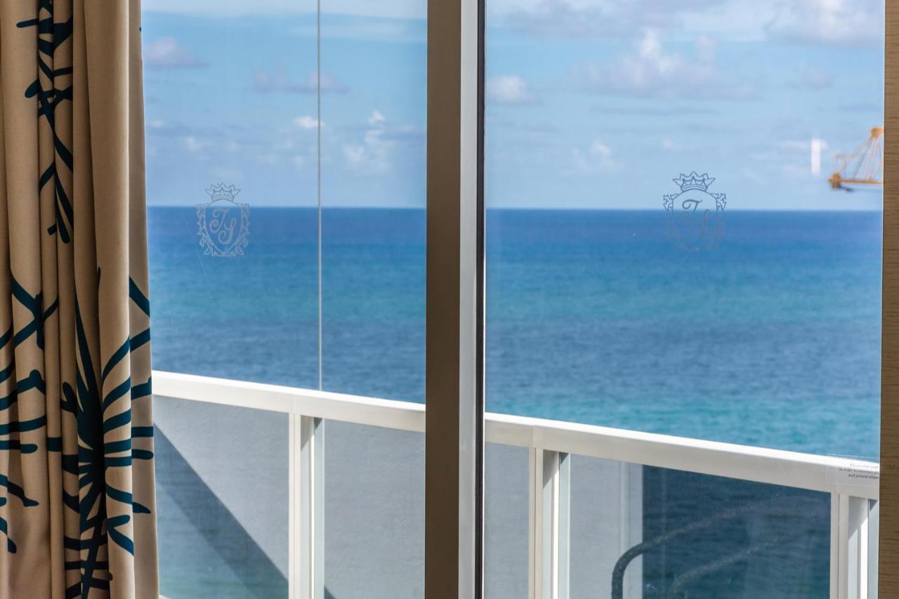 Hotel International Beach Tump Resort Ocean View 1100 Sf 1 Bed 1Bth Privately Owned Sunny Isles Miami Beach Exterior photo